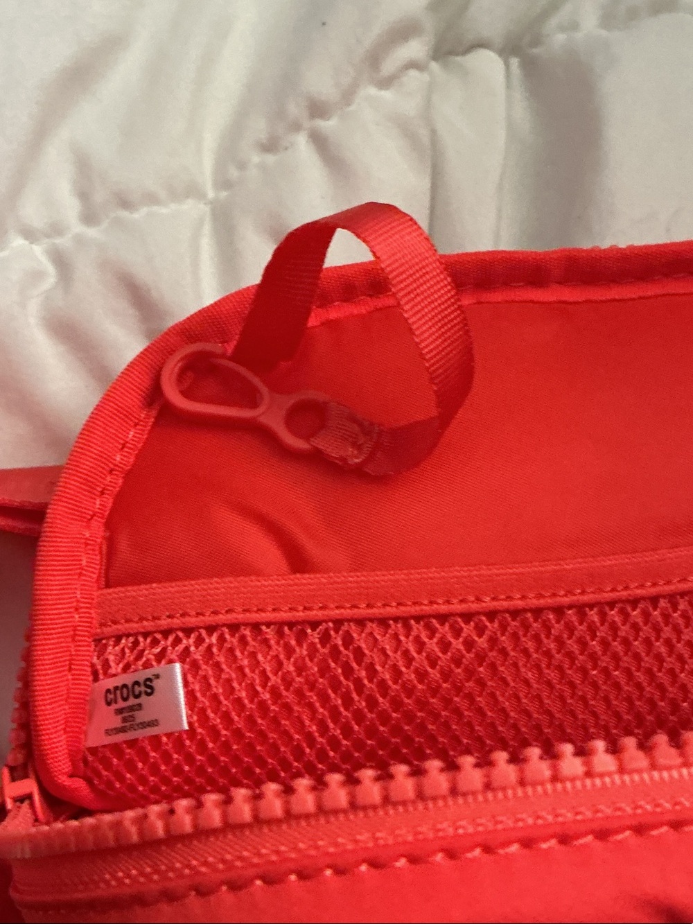 CROCS Bright Red Logo Strap Waist Bag - Picture 4 of 4